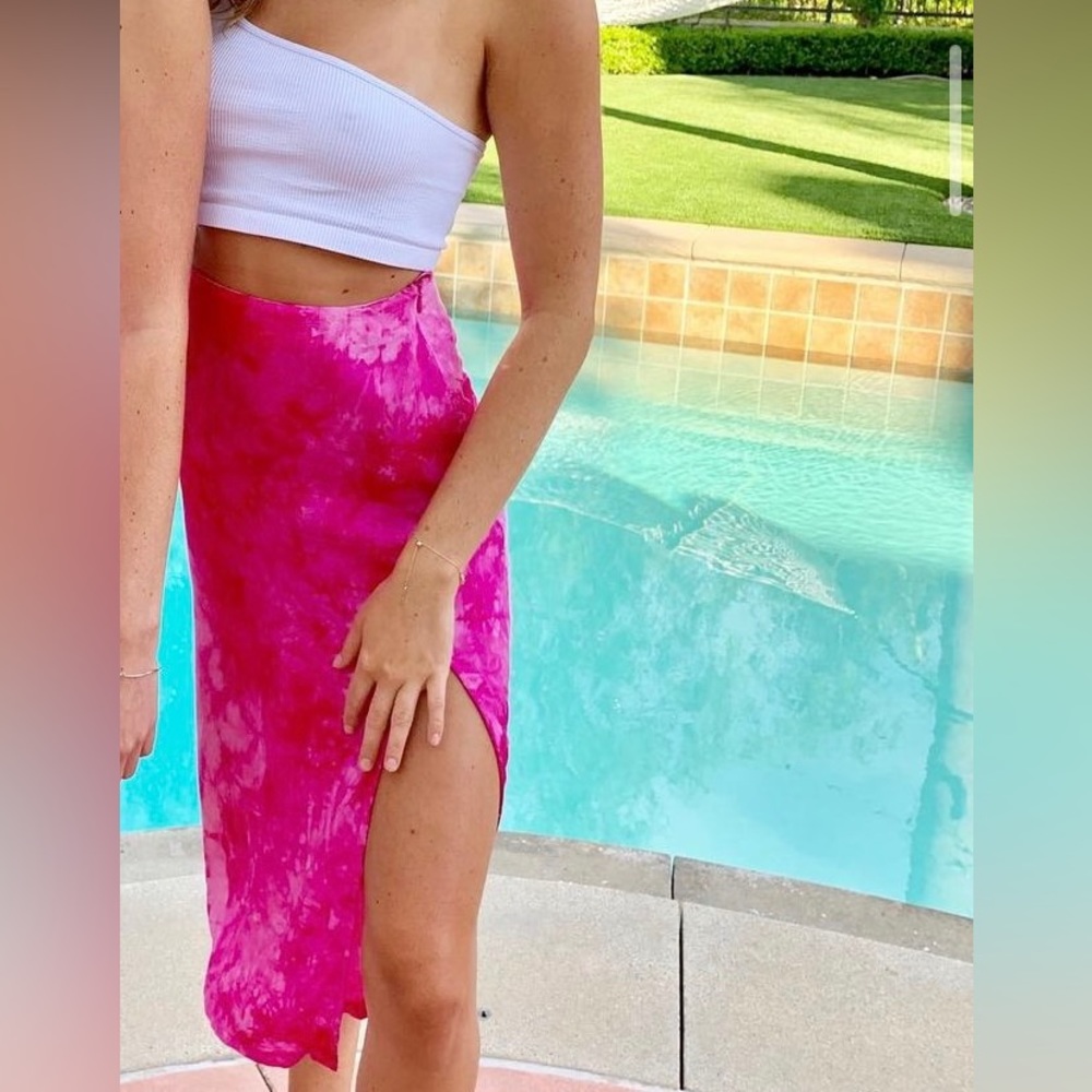 Pink tie dye midi skirt with slit